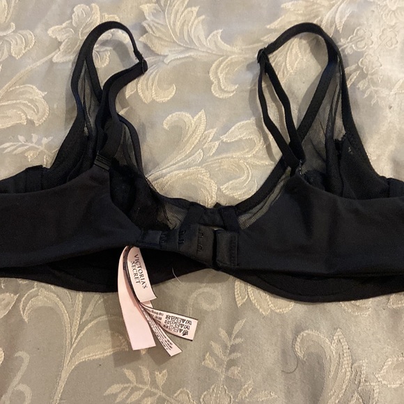Victoria’s Secret Underwired bra size 34B - Picture 2 of 4